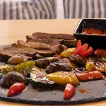 Zefi Hotel&suites 4* Naousa