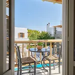 Zefi Hotel&suites 4* Naousa