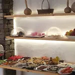 Zefi Hotel&suites Hotel 4*