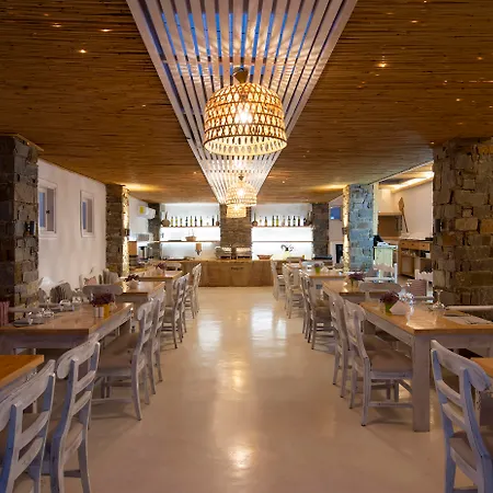 Zefi & Naousa (Paros)