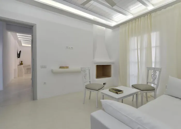 Zefi Hotel&suites 4* Naousa